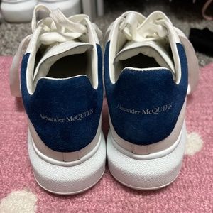 Woman’s Alexander McQueen Sneakers